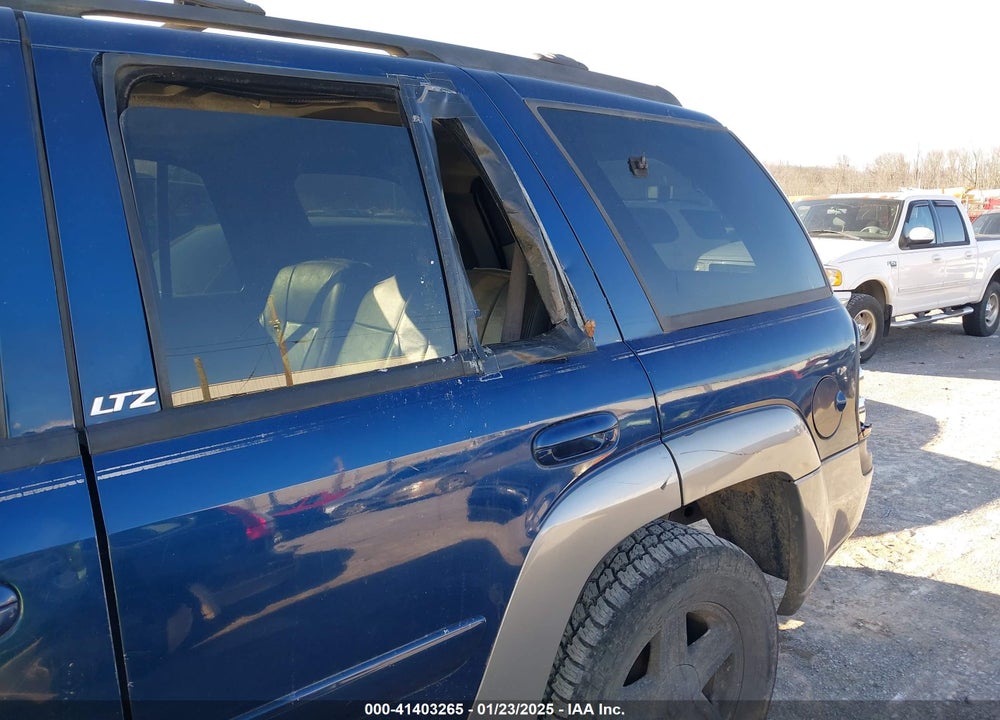 2002 CHEVROLET TRAILBLAZER LTZ VIN: 1GNDT13S722210122