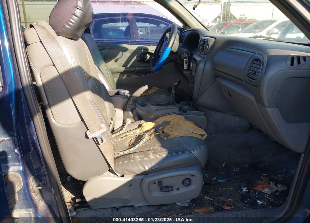 2002 CHEVROLET TRAILBLAZER LTZ VIN: 1GNDT13S722210122