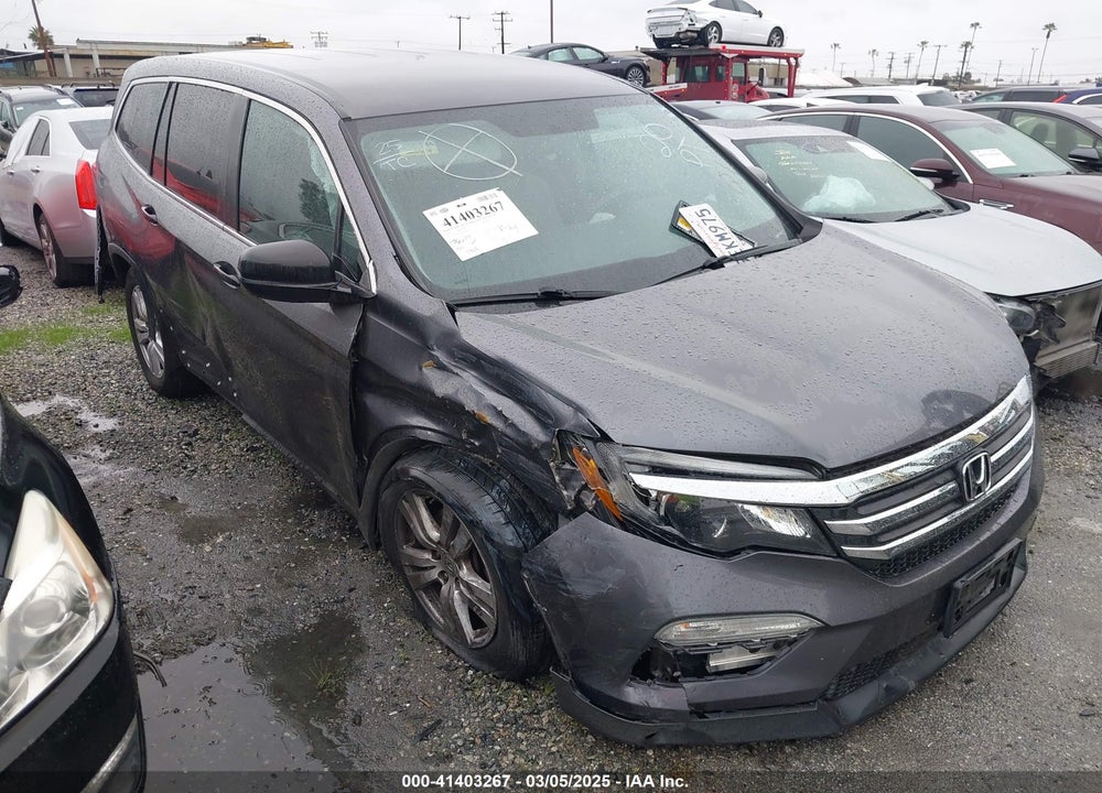 2018 HONDA PILOT LX VIN: 5FNYF5H14JB013669