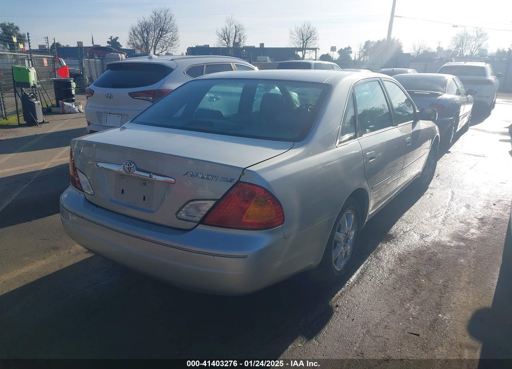 2000 TOYOTA AVALON XLS VIN: 4T1BF28B0YU100530