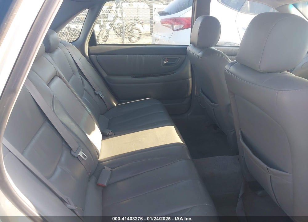 2000 TOYOTA AVALON XLS VIN: 4T1BF28B0YU100530