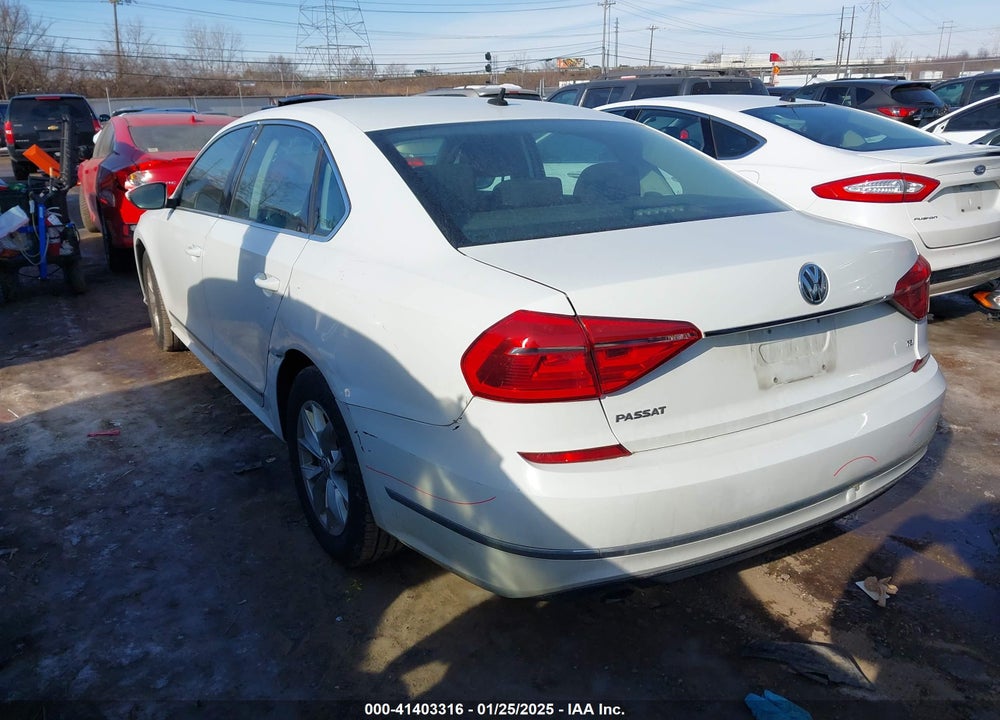 2016 VOLKSWAGEN PASSAT VIN: 1VWAS7A35GC015437