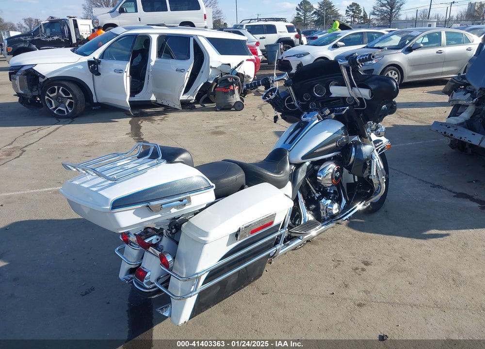2008 HARLEY-DAVIDSON FLHTCUI VIN: 1HD1FC4158Y646797