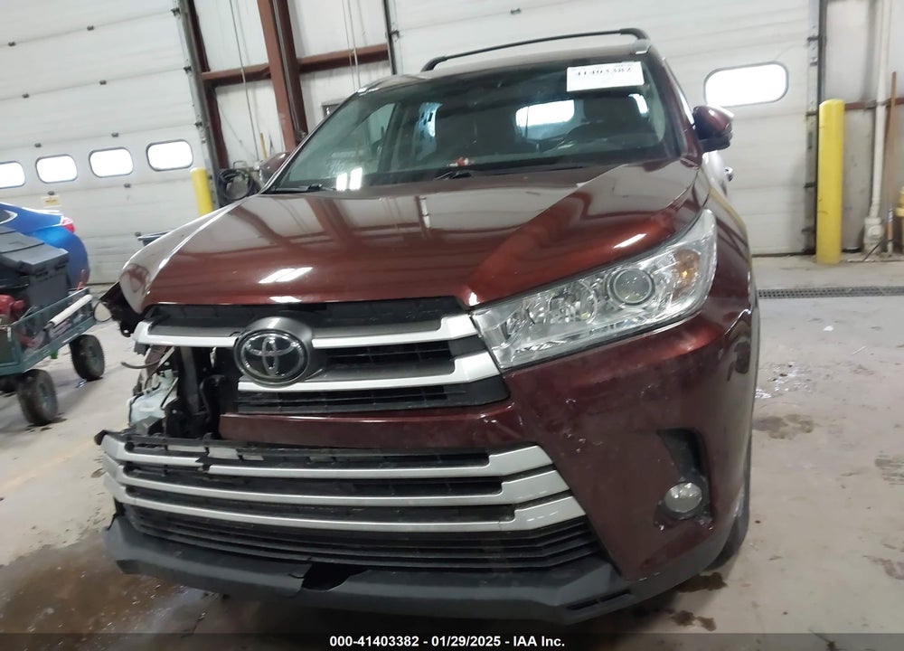 2017 TOYOTA HIGHLANDER XLE VIN: 5TDJZRFH9HS459886