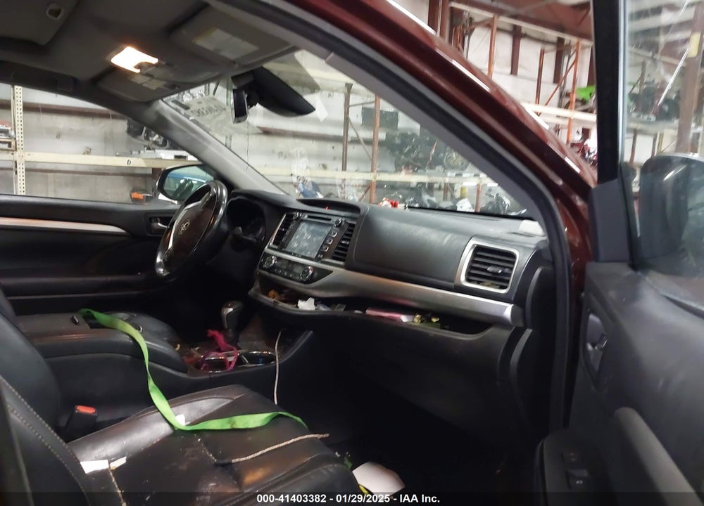 2017 TOYOTA HIGHLANDER XLE VIN: 5TDJZRFH9HS459886