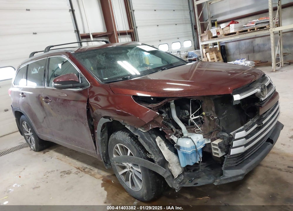 2017 TOYOTA HIGHLANDER XLE VIN: 5TDJZRFH9HS459886