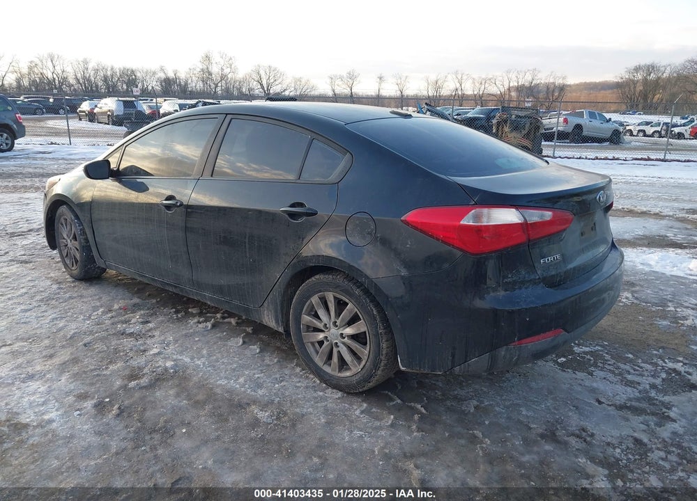 2016 KIA FORTE LX VIN: KNAFX4A62G5568289