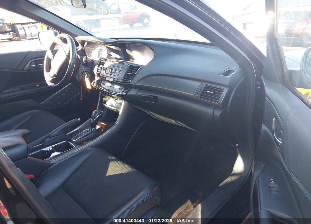 2016 HONDA ACCORD VIN: 1HGCR2F64GA245755