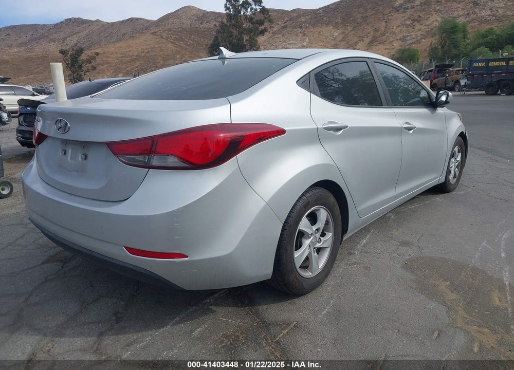 2015 HYUNDAI ELANTRA VIN: 5NPDH4AE5FH608782