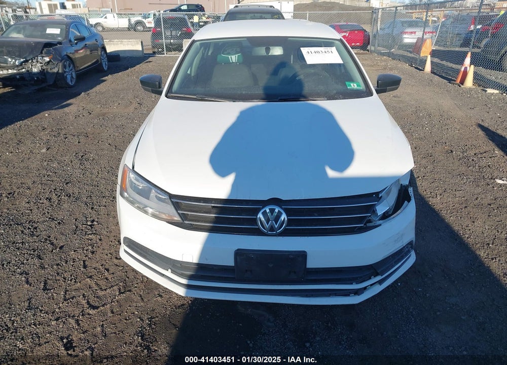 2016 VOLKSWAGEN JETTA VIN: 3VWD67AJ1GM346028