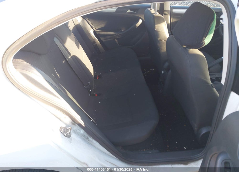 2016 VOLKSWAGEN JETTA VIN: 3VWD67AJ1GM346028