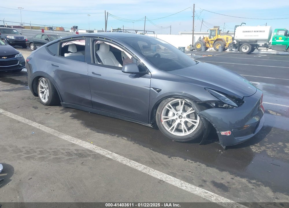 2023 TESLA MODEL Y AWD/LONG RANGE DUAL MOTOR ALL-WHEEL DRIVE VIN: 7SAYGAEE2PF813704