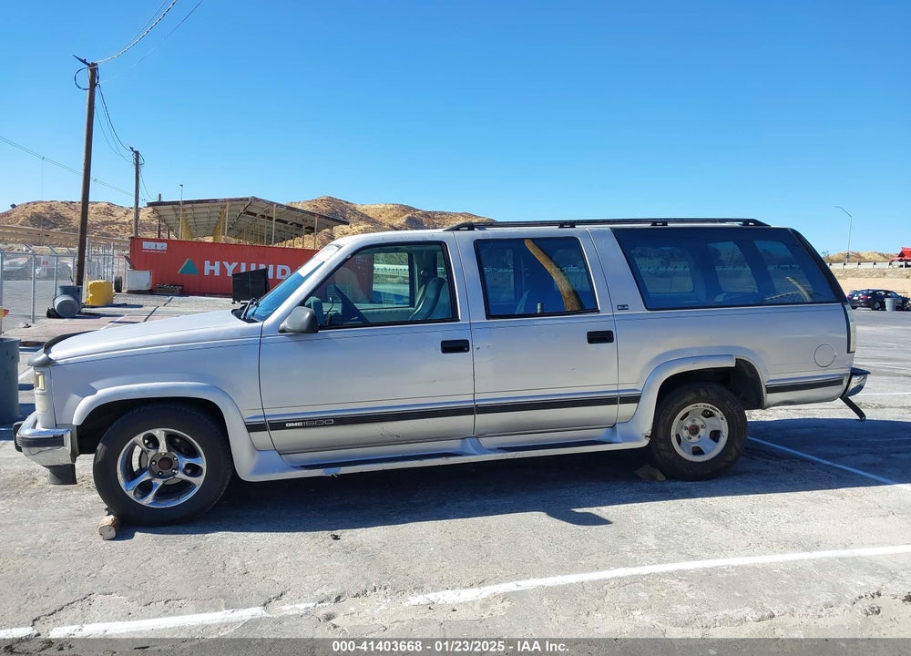 1994 GMC SUBURBAN C1500 VIN: 1GKEC16K9RJ715298