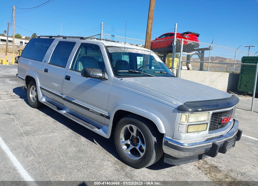 1994 GMC SUBURBAN C1500 VIN: 1GKEC16K9RJ715298