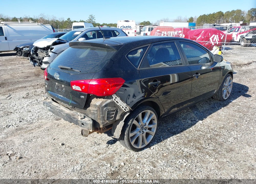 2011 KIA FORTE VIN: KNAFW5A3XB5338328