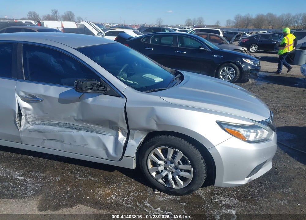 2017 NISSAN ALTIMA VIN: 1N4AL3AP9HC940399