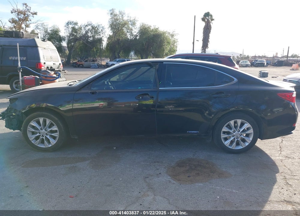 2013 LEXUS ES 300H VIN: JTHBW1GG4D2009910