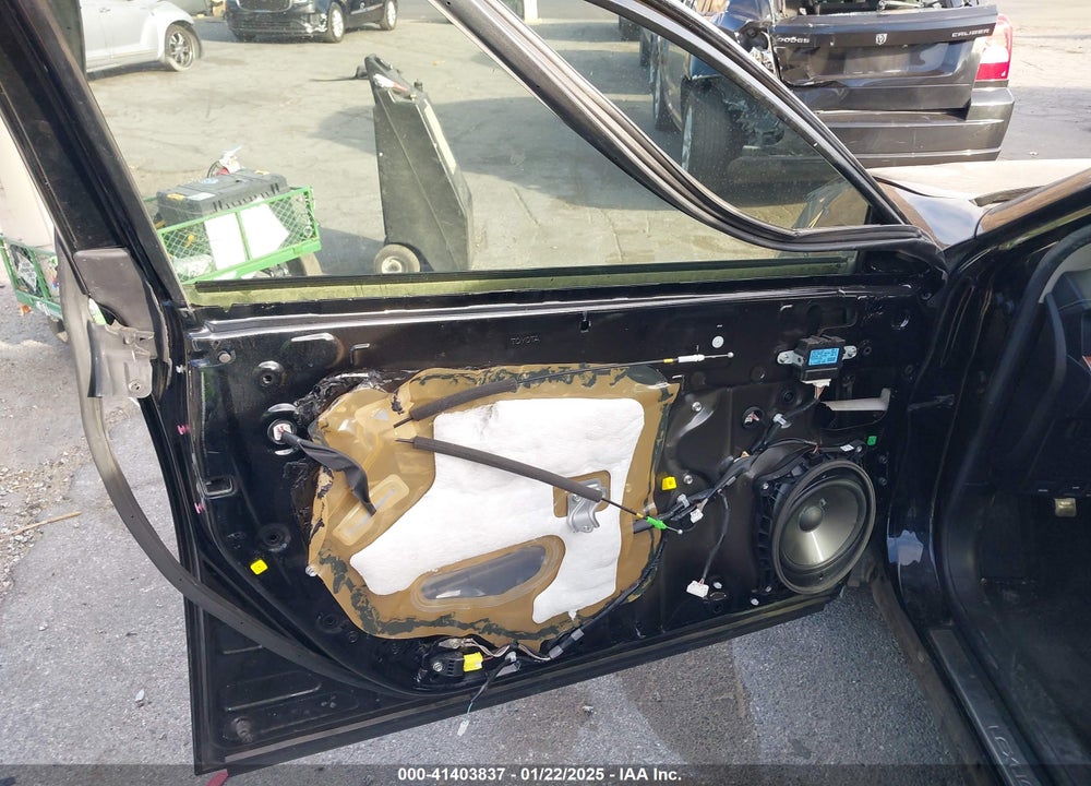 2013 LEXUS ES 300H VIN: JTHBW1GG4D2009910
