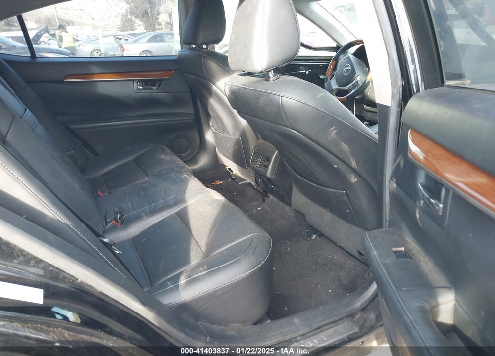 2013 LEXUS ES 300H VIN: JTHBW1GG4D2009910