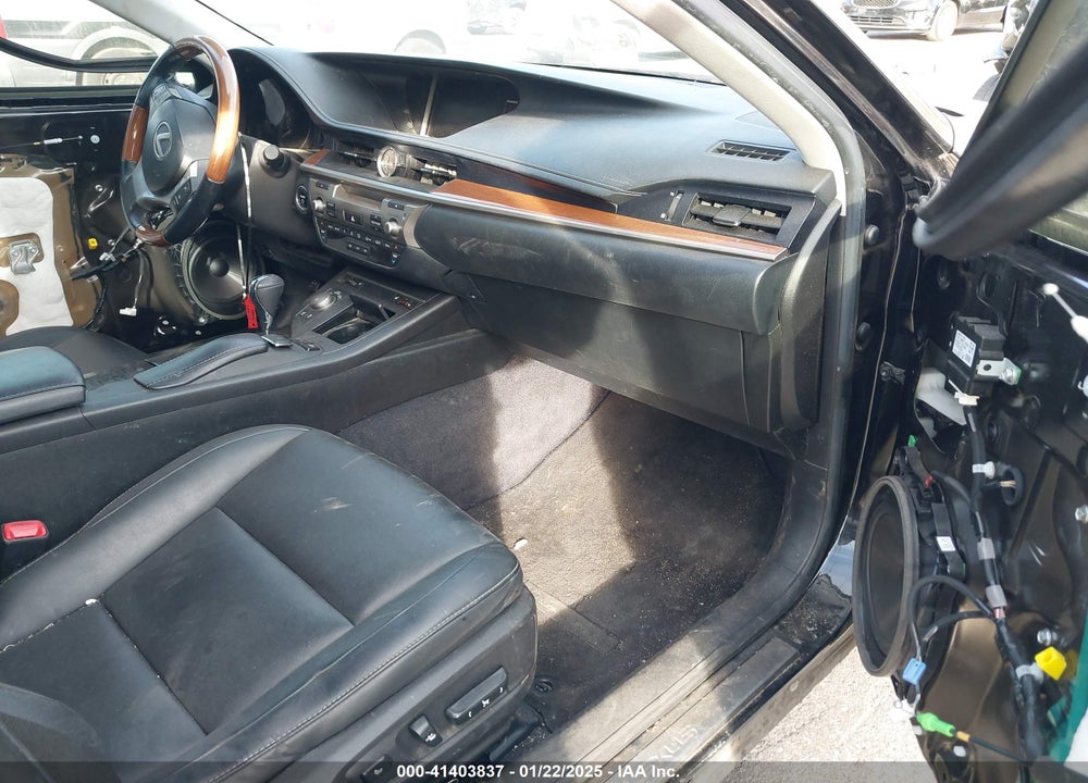 2013 LEXUS ES 300H VIN: JTHBW1GG4D2009910