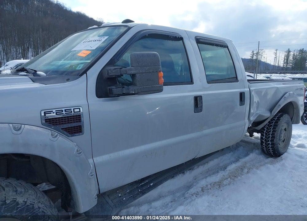 2008 FORD F-250 XL VIN: 1FTSW21R18ED89326