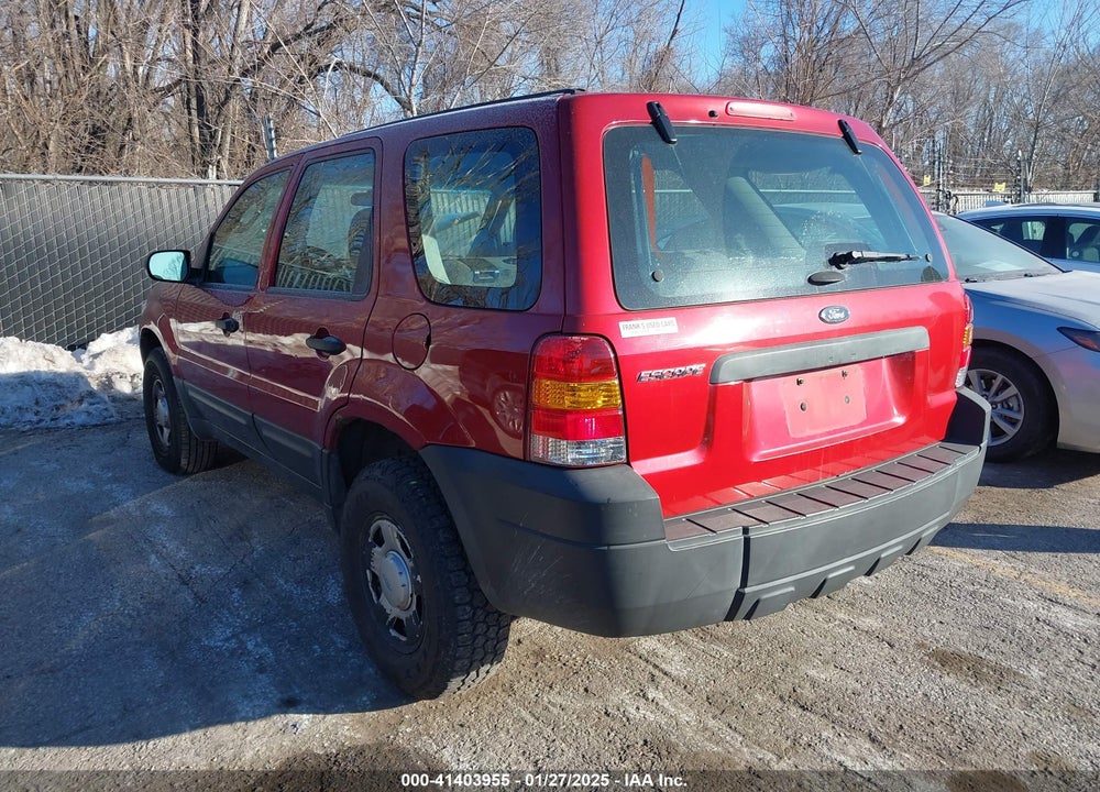 2005 FORD ESCAPE XLS VIN: 1FMCU02Z05KC78367