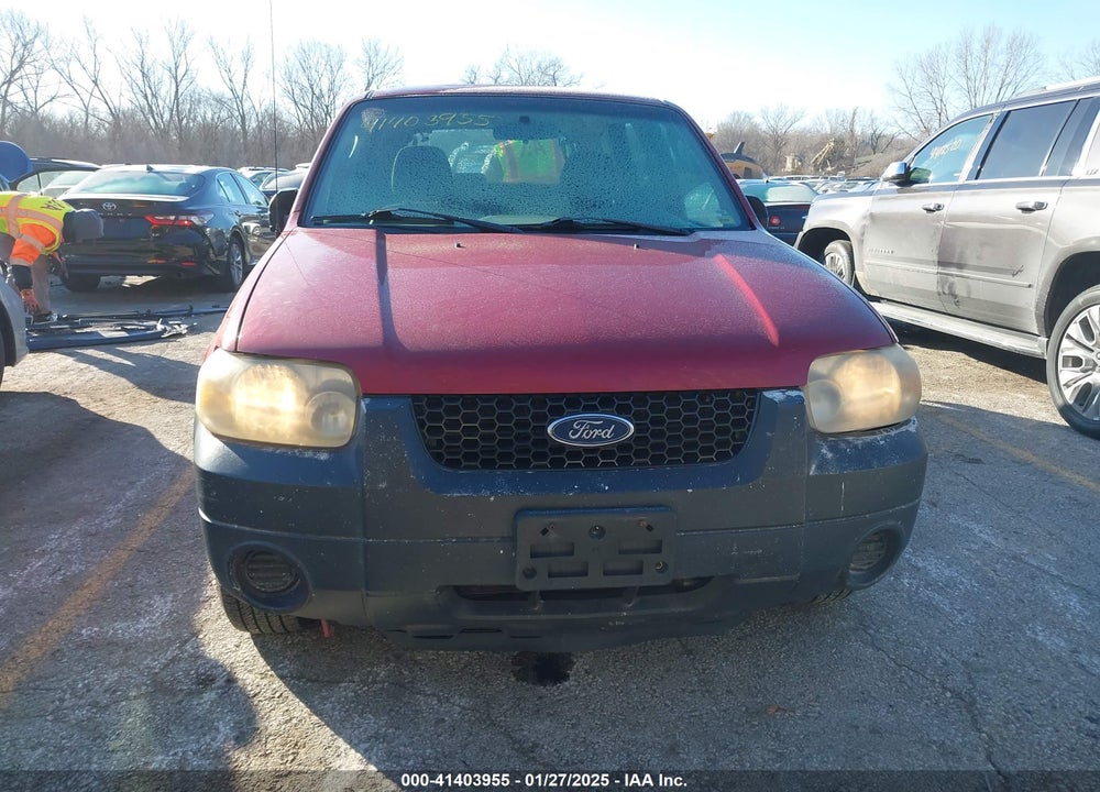 2005 FORD ESCAPE XLS VIN: 1FMCU02Z05KC78367
