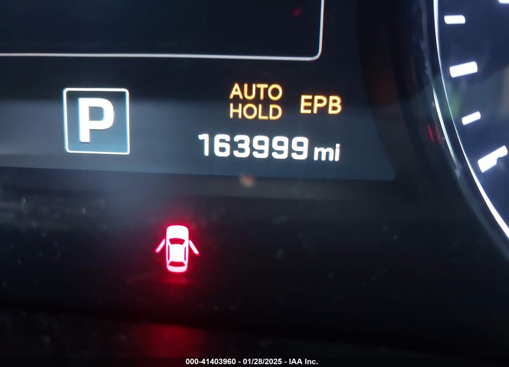 2016 HYUNDAI GENESIS VIN: KMHGN4JE5GU112812