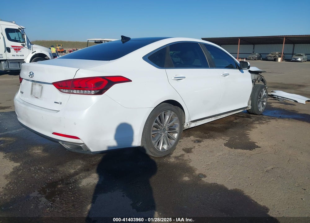 2016 HYUNDAI GENESIS VIN: KMHGN4JE5GU112812