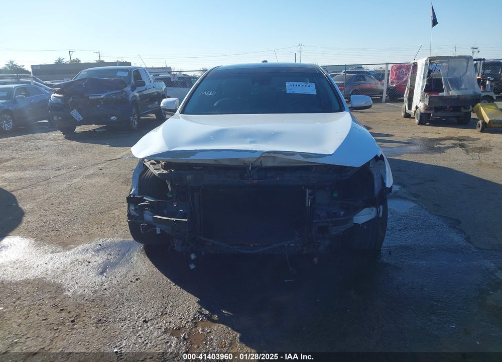 2016 HYUNDAI GENESIS VIN: KMHGN4JE5GU112812