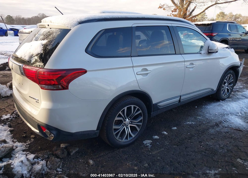 2016 MITSUBISHI OUTLANDER VIN: JA4AZ3A39GZ016895