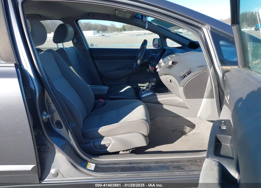 2009 HONDA CIVIC LX VIN: 19XFA16509E035688