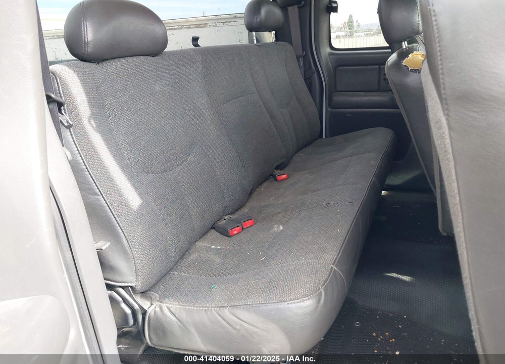2004 CHEVROLET SILVERADO 2500HD VIN: 1GBHC29U84E158689