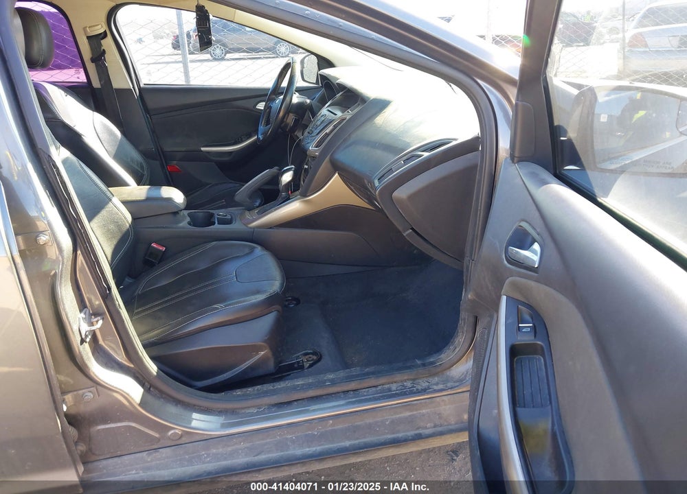 2012 FORD FOCUS VIN: 1FAHP3M25CL206872
