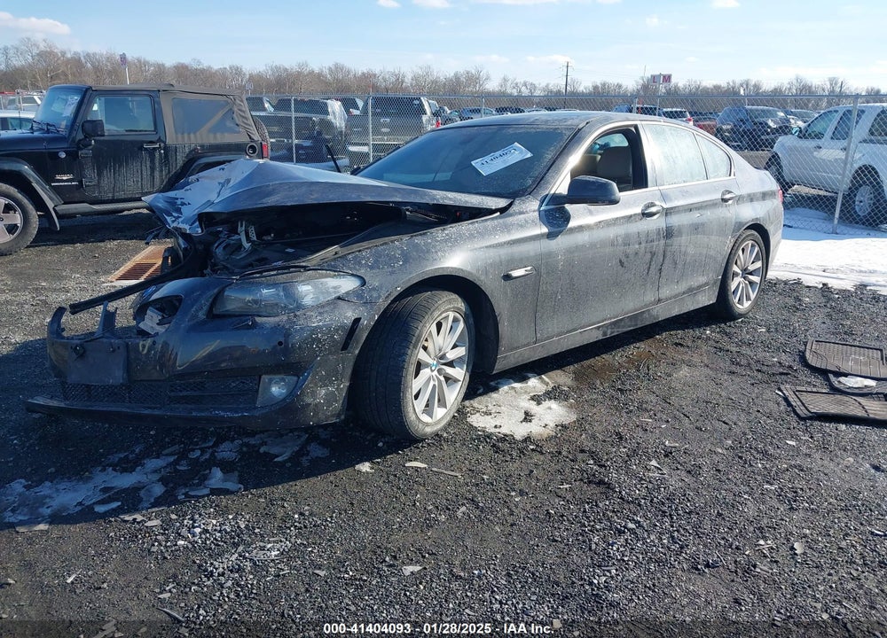 2013 BMW 528 VIN: WBAXH5C53DD107826
