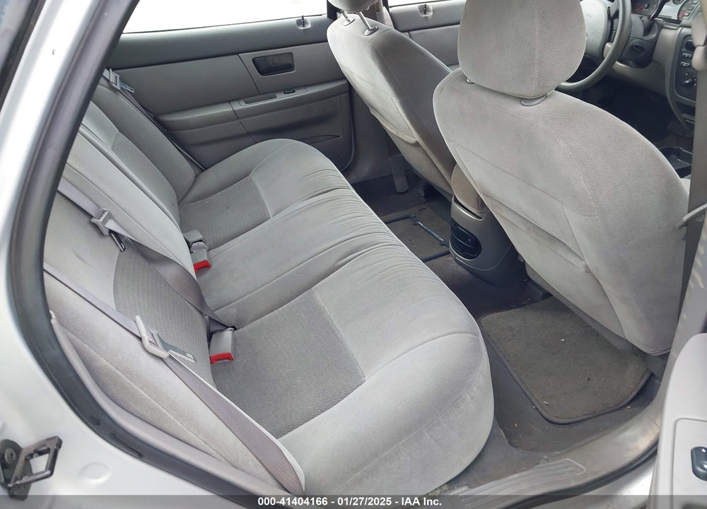 2005 FORD TAURUS SE VIN: 1FAFP53U45A309835