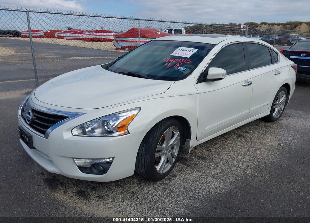 2015 NISSAN ALTIMA VIN: 1N4BL3AP4FC119311