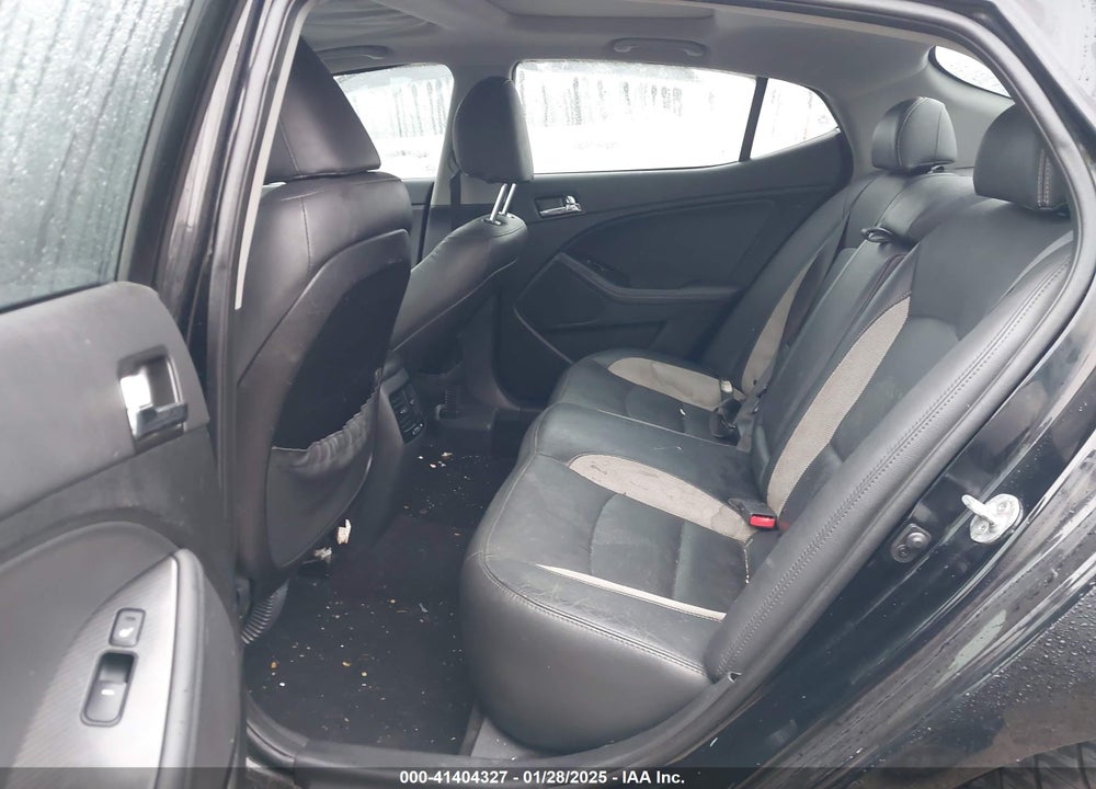 2012 KIA OPTIMA VIN: 5XXGR4A61CG067904
