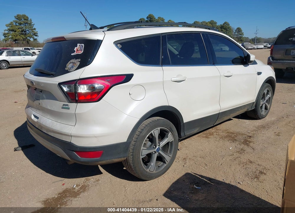 2018 FORD ESCAPE SEL VIN: 1FMCU0HD2JUB42347