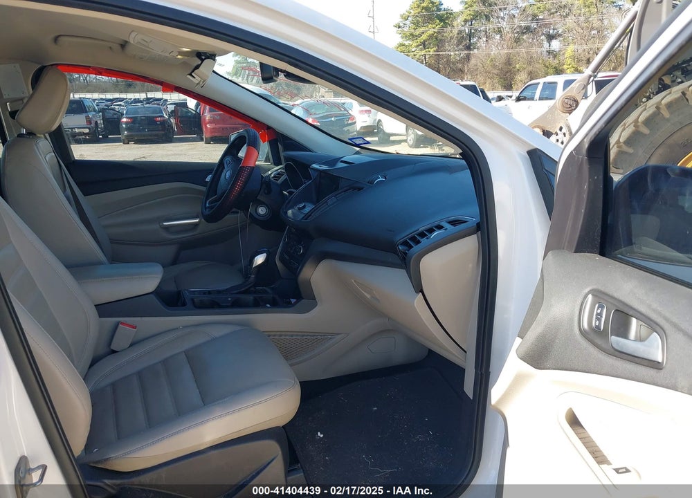 2018 FORD ESCAPE SEL VIN: 1FMCU0HD2JUB42347