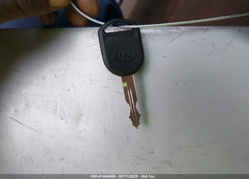 2007 FORD FOCUS VIN: 1FAFP34N87W333900