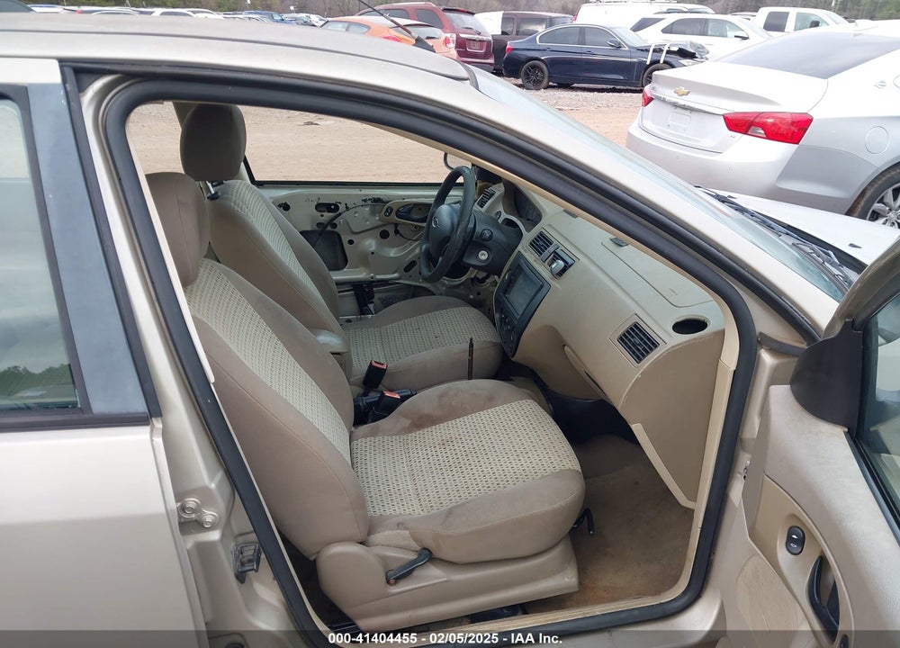 2007 FORD FOCUS VIN: 1FAFP34N87W333900