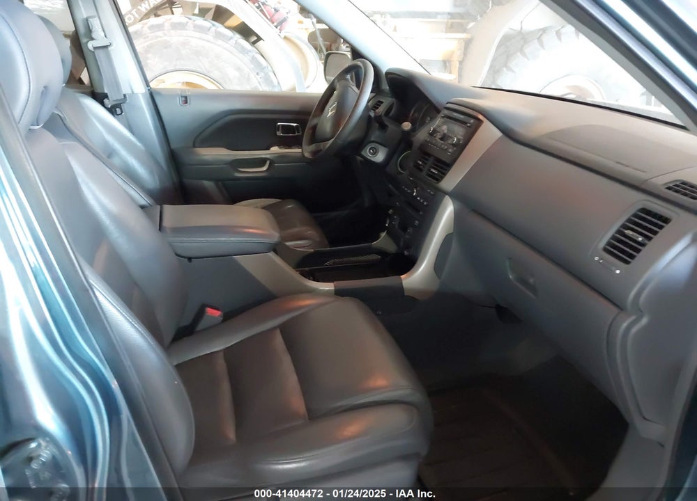 2007 HONDA PILOT EX-L VIN: 5FNYF28647B004098