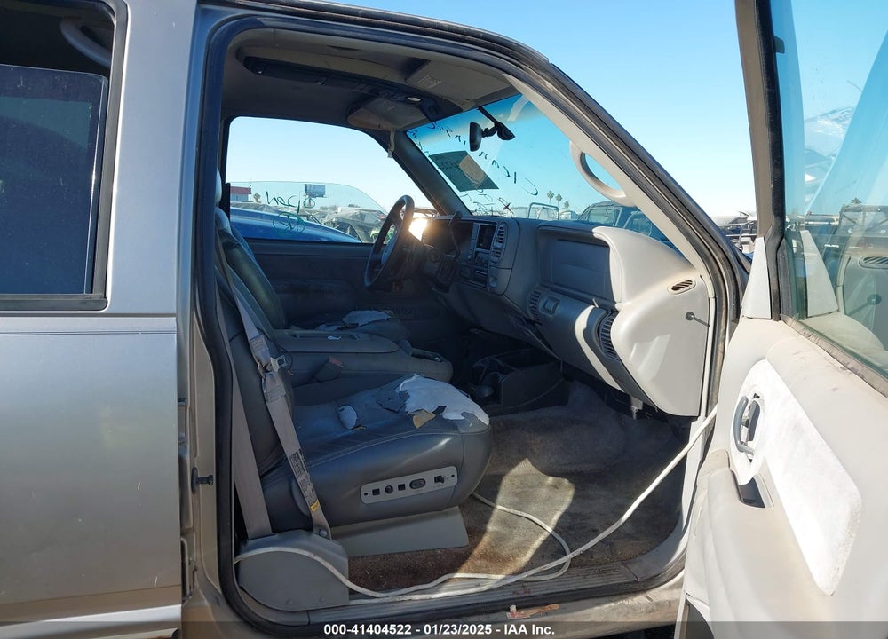 2000 CHEVROLET TAHOE Z71 VIN: 1GNEK13R3YR190102