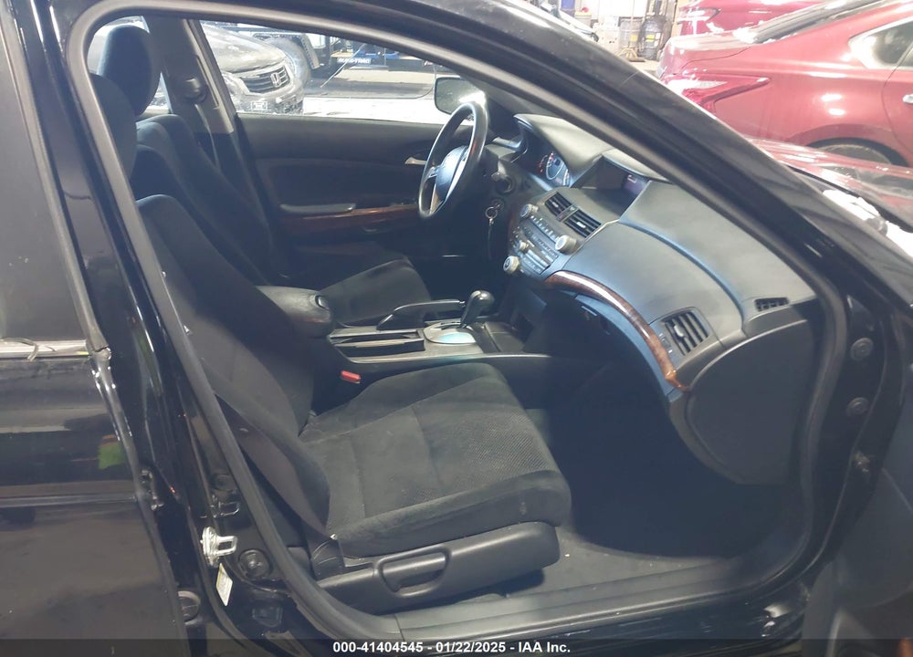 2011 HONDA ACCORD 2.4 EX VIN: 1HGCP2F71BA157995