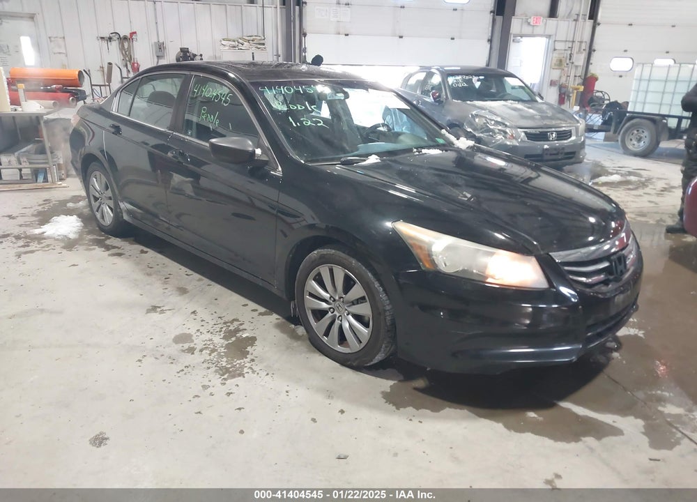 2011 HONDA ACCORD 2.4 EX VIN: 1HGCP2F71BA157995