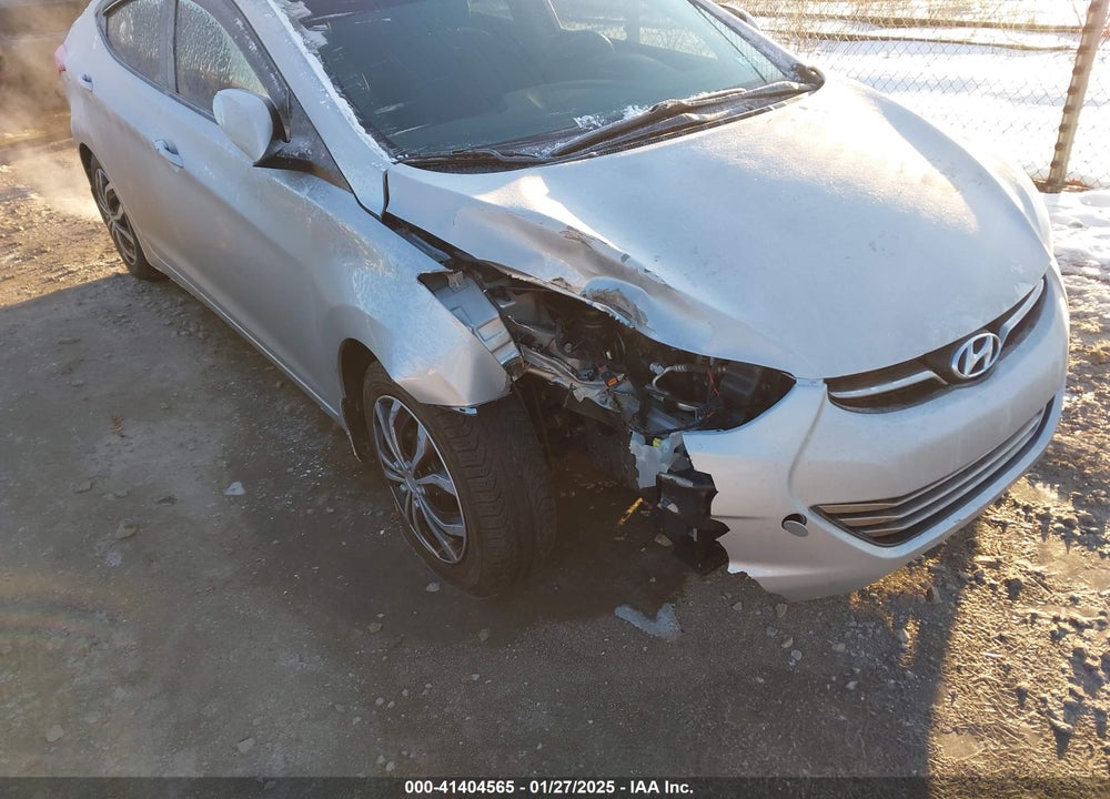 2013 HYUNDAI ELANTRA VIN: 5NPDH4AE8DH307226