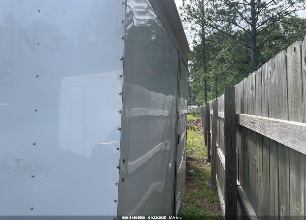 2021 CARGO EF8 VIN: 4D6EB1622MC059093