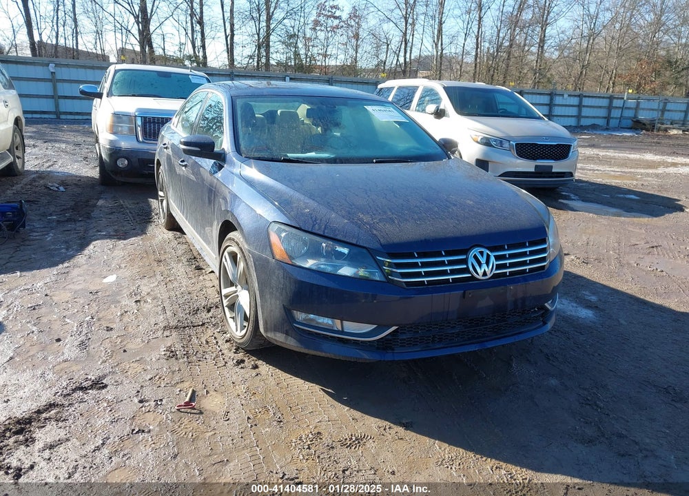 2015 VOLKSWAGEN PASSAT VIN: 1VWCV7A32FC019430