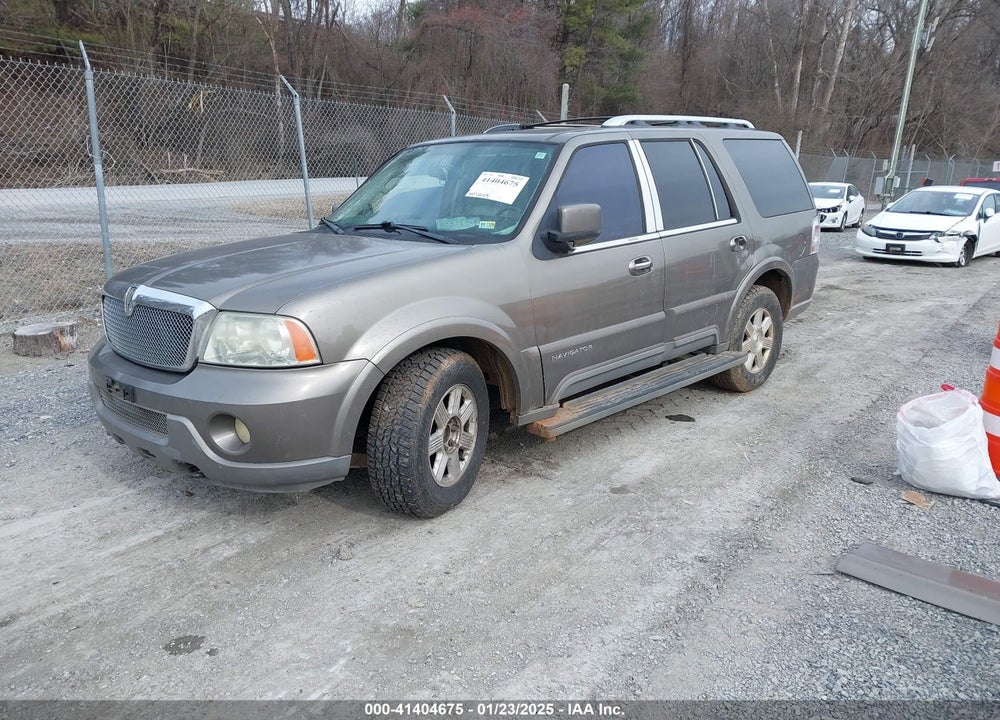 2003 LINCOLN NAVIGATOR VIN: 5LMFU28R43LJ28444